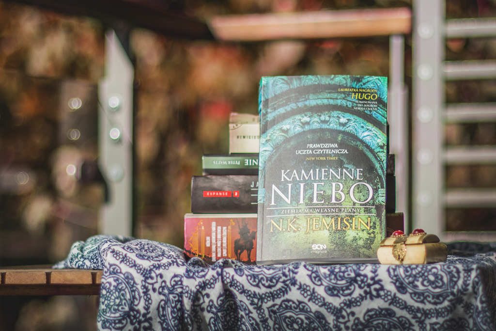 Kamienne niebo