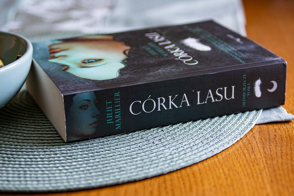 Córka lasu grzbiet