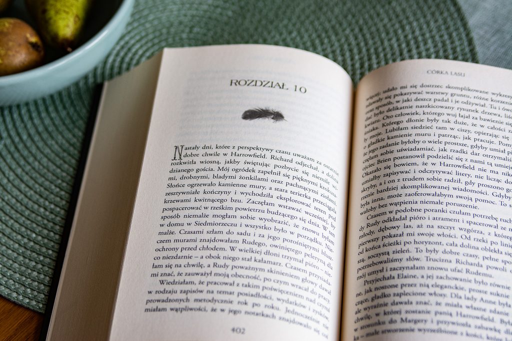 Córka lasu otwarta książka